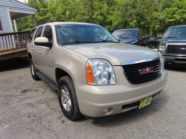 Used 2008 GMC Yukon SLT w/ SLT Preferred Equipment Group AWD/4WD image 4