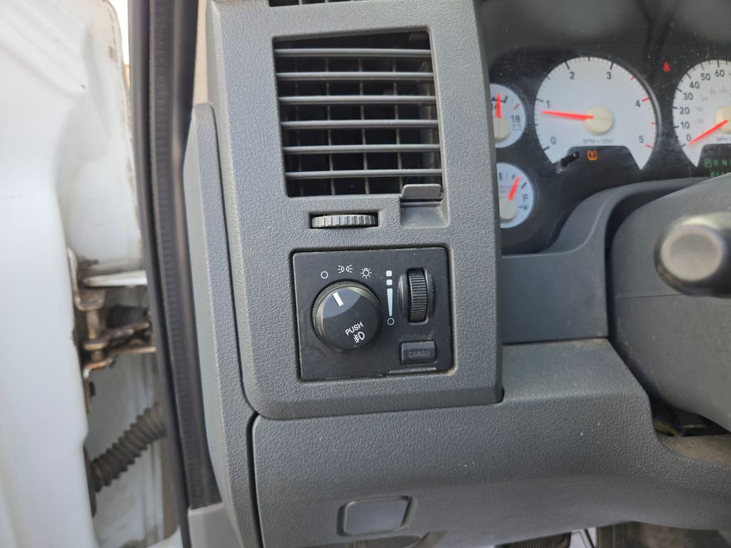 Used 2008 Dodge Ram 2500 Truck SLT w/ Trailer Tow Group AWD/4WD image 18