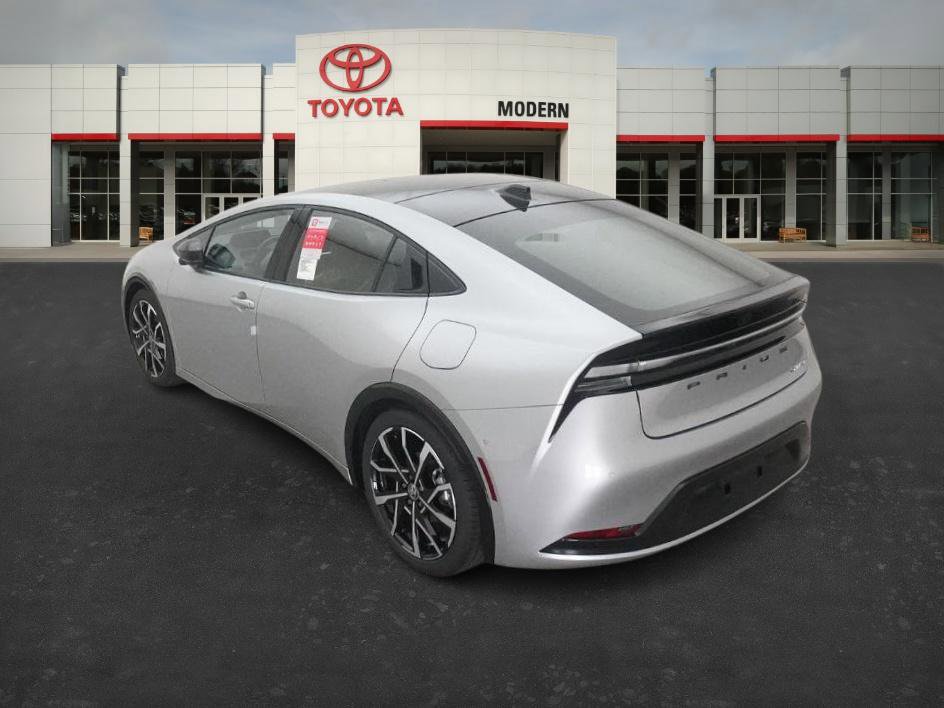 New 2026 Toyota Prius Plug-In Hybrid FWD image 13