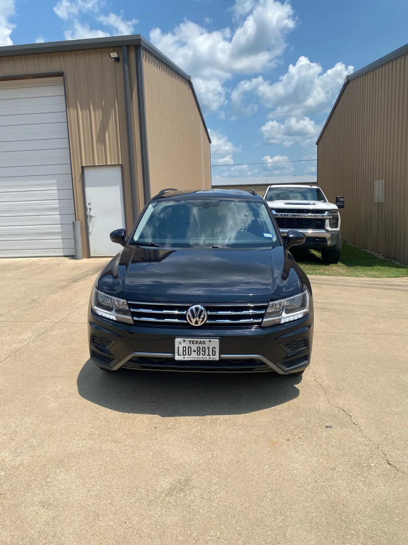 Used 2018 Volkswagen Tiguan SE image 3