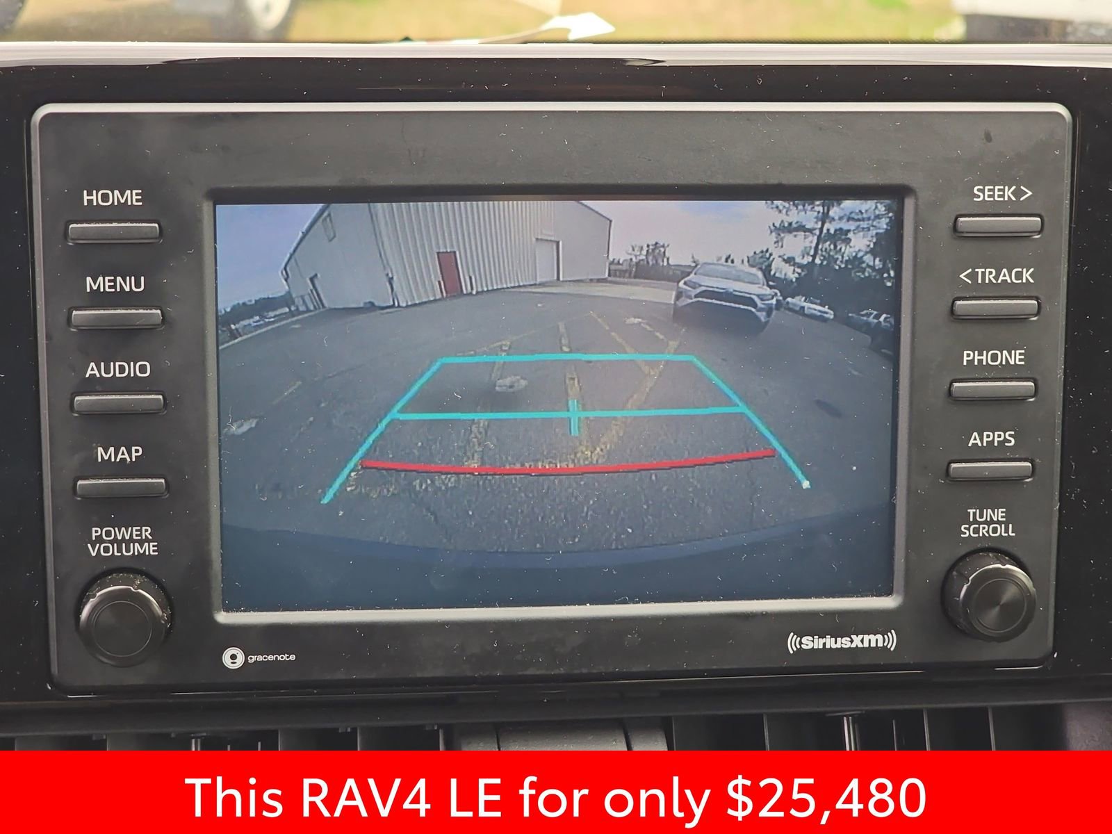 Used 2021 Toyota RAV4 LE image 29