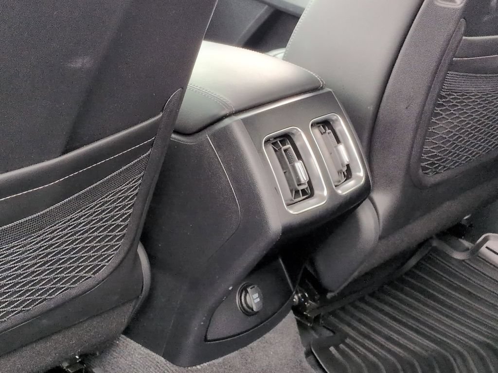 Certified 2025 Kia Sorento EX w/ Panoramic Sunroof Package FWD image 22