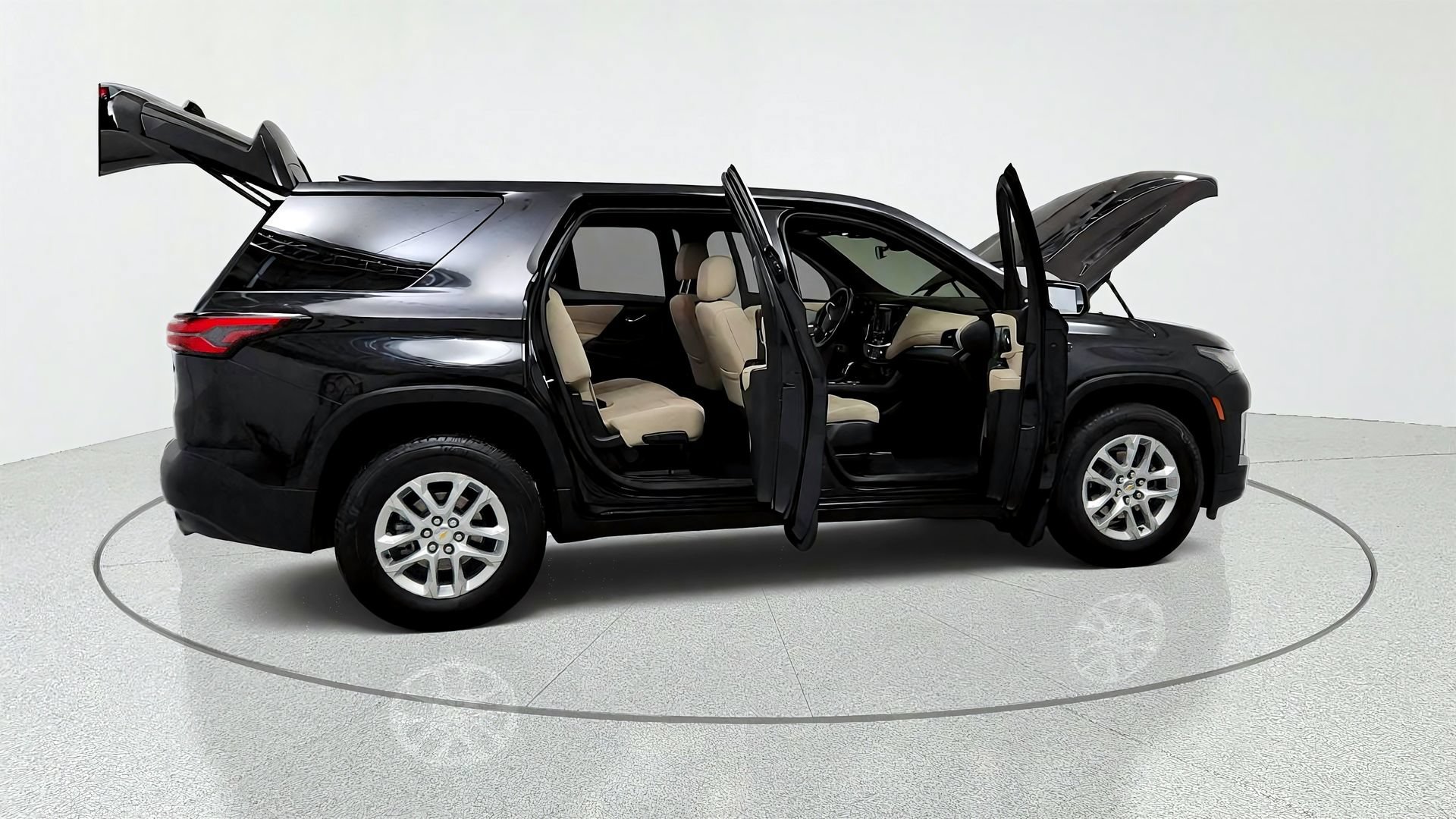 Certified 2024 Chevrolet Traverse LS w/ Safety Package AWD/4WD image 13