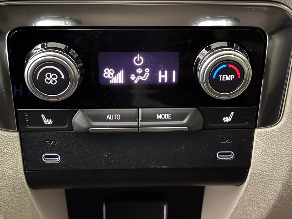 New 2026 GMC Yukon Denali w/ Sun & Power Step Package image 6