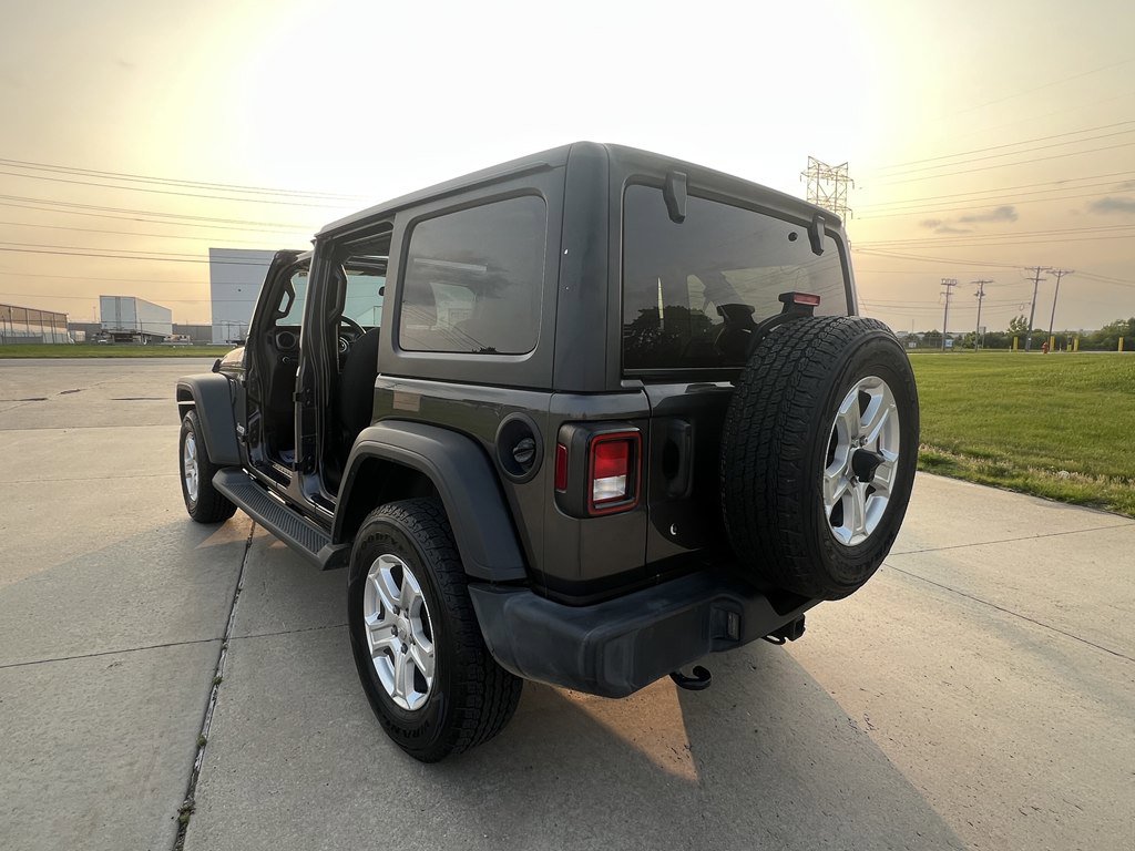 Used 2018 Jeep Wrangler Unlimited Sport S image 4