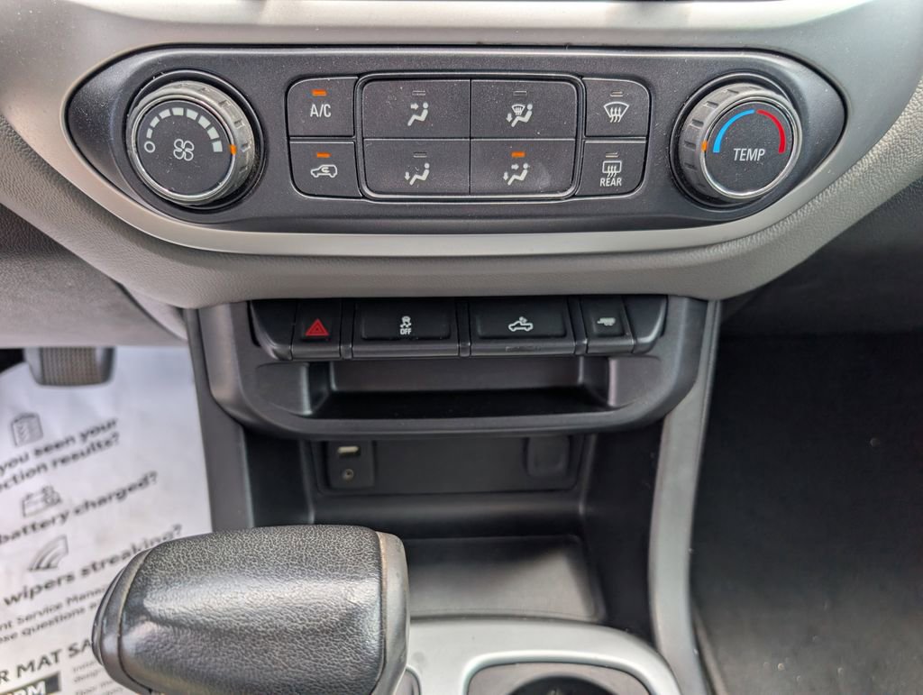 Used 2018 Chevrolet Colorado LT w/ LT Convenience Package RWD image 15