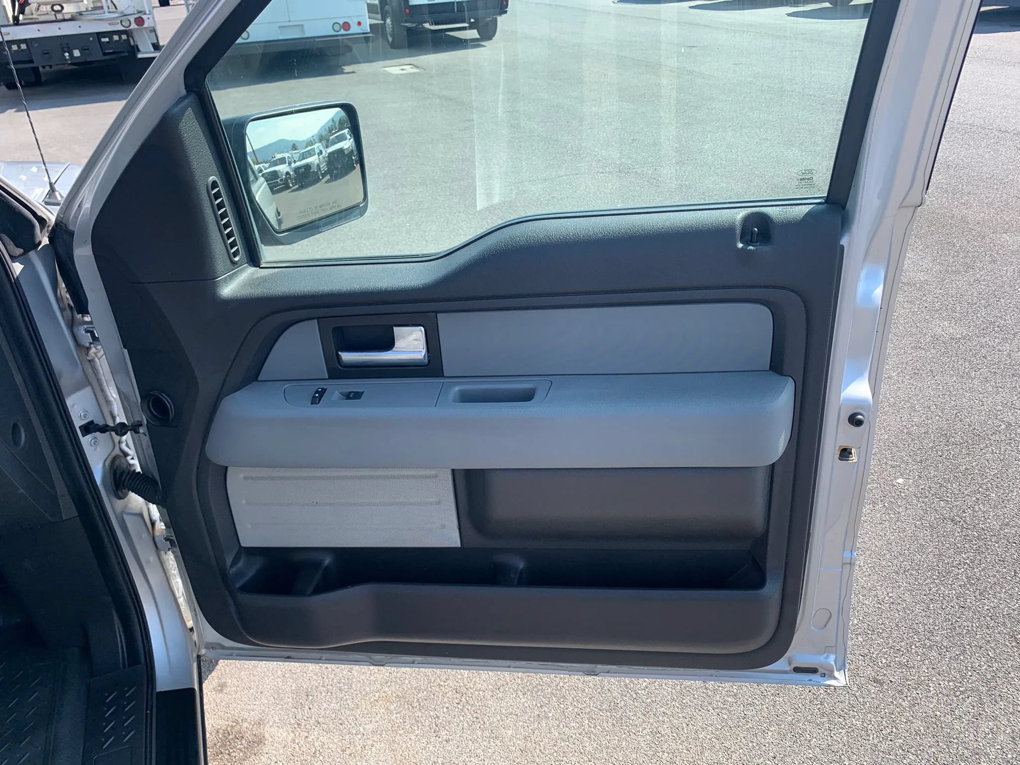 Used 2013 Ford F150 XL w/ XL Plus Pkg AWD/4WD image 19