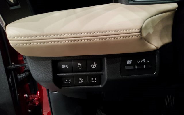 Used 2020 Toyota Avalon Limited w/ Advanced Safety Package image 23