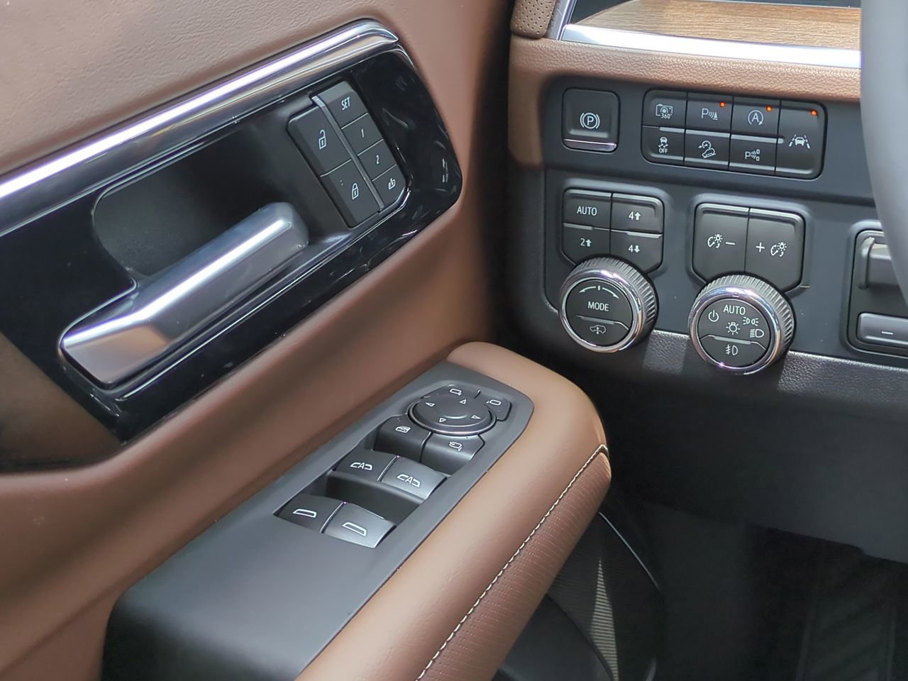 New 2026 Chevrolet Suburban High Country AWD/4WD image 25