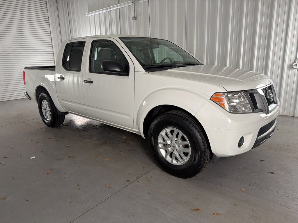 Used 2019 Nissan Frontier SV image 3