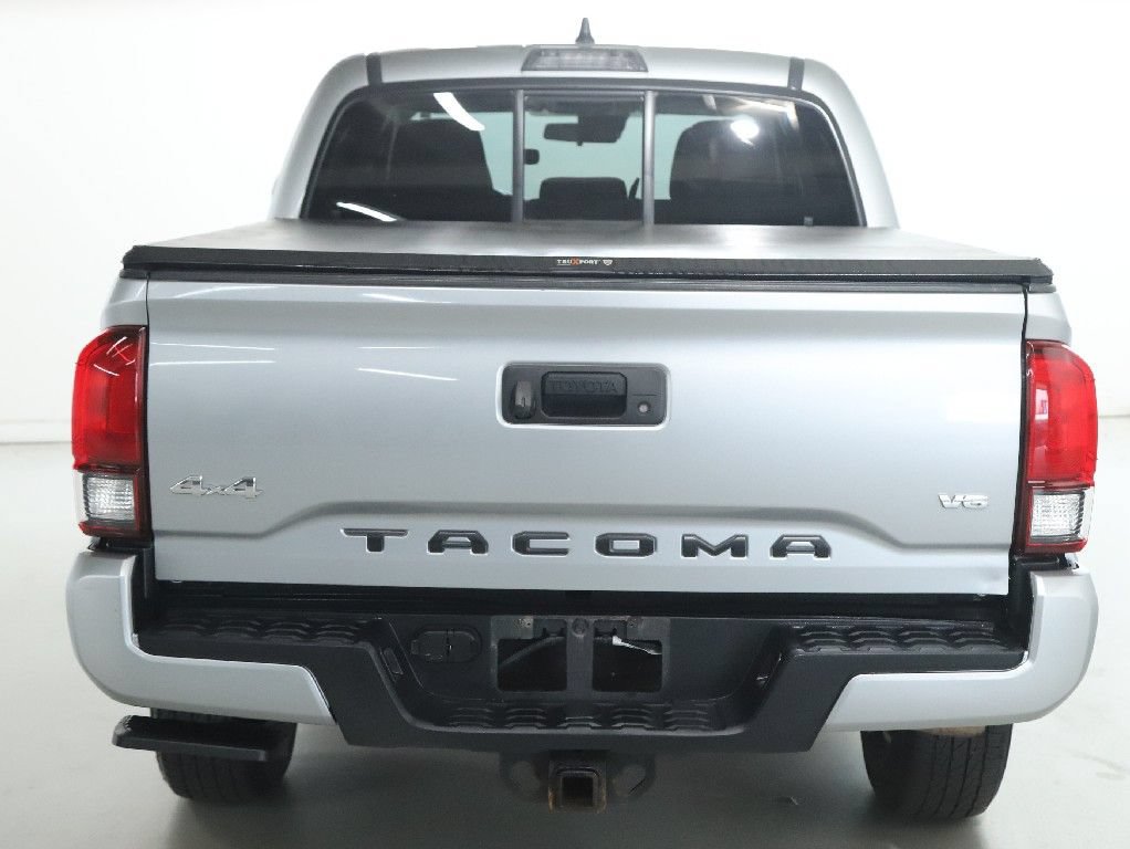 Used 2023 Toyota Tacoma SR AWD/4WD image 39