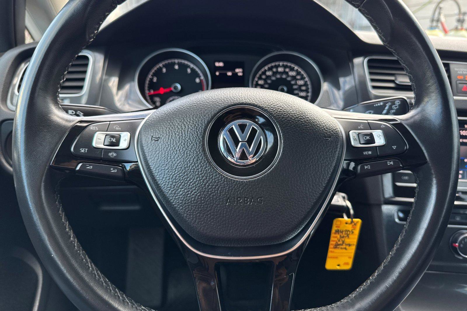 Used 2019 Volkswagen Golf S image 26