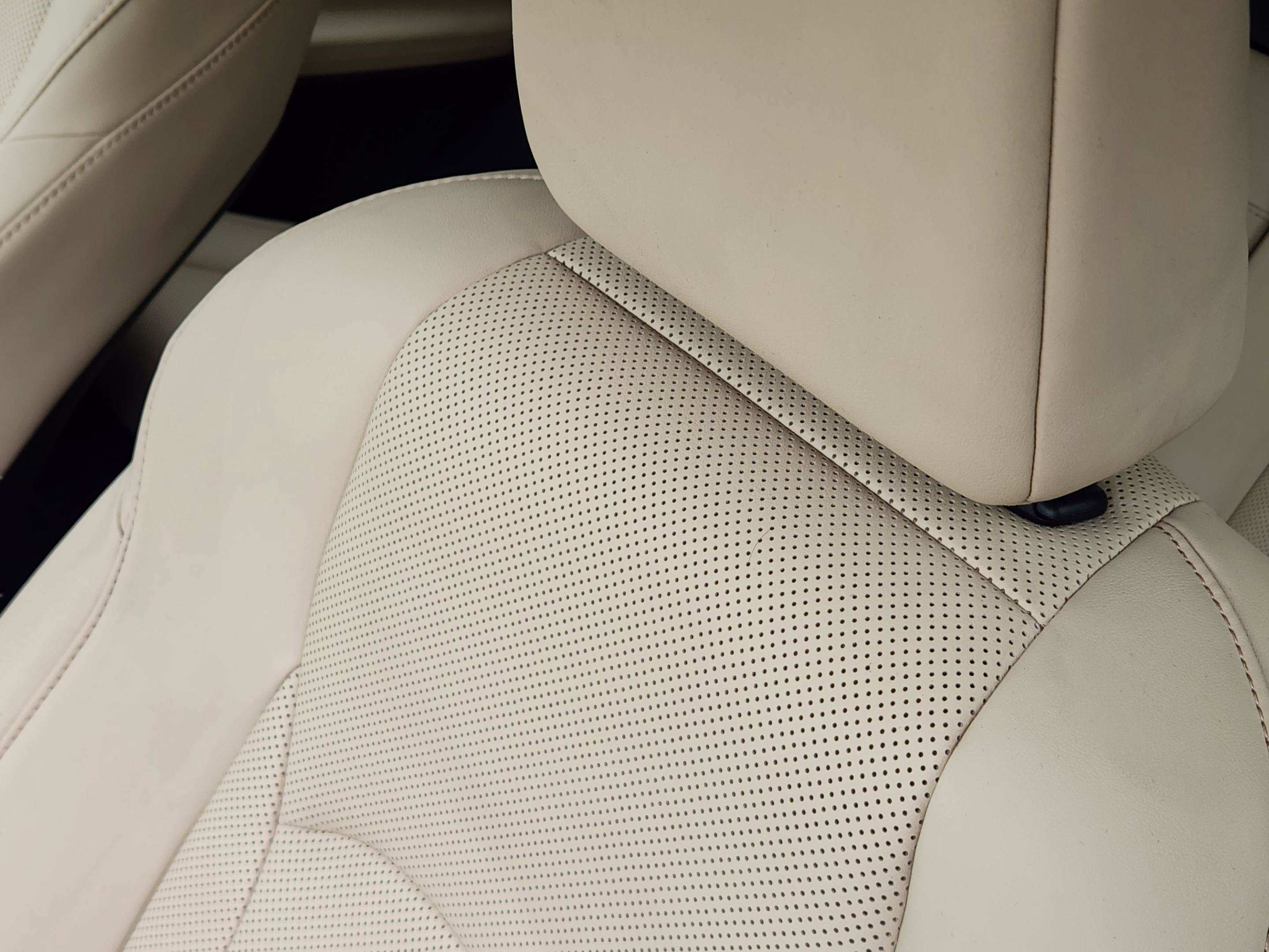 Certified 2021 Lexus RX 450h AWD w/ Premium Package image 27