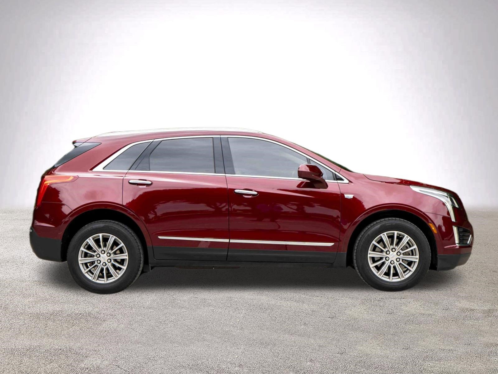 Used 2017 Cadillac XT5 Luxury image 10