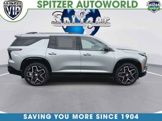 Used 2025 Chevrolet Traverse High Country w/ LPO, Floor Liner Package AWD/4WD image 10