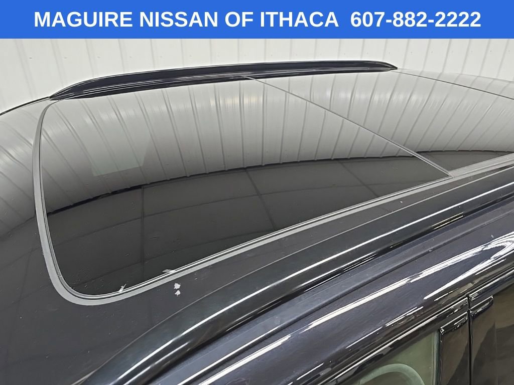 Used 2022 Porsche Cayenne Platinum Edition image 11