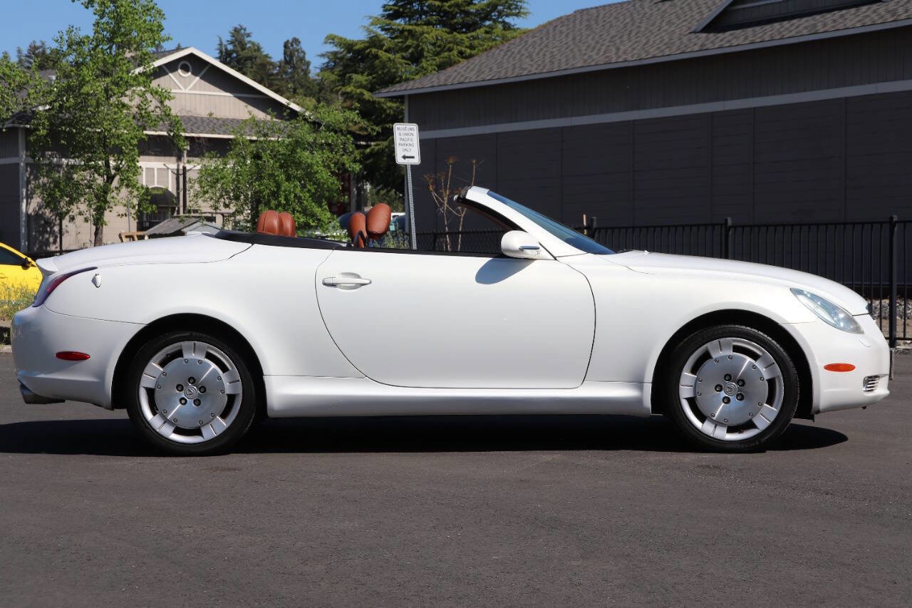 Used 2002 Lexus SC 430 Base 2dr Convertible RWD image 10