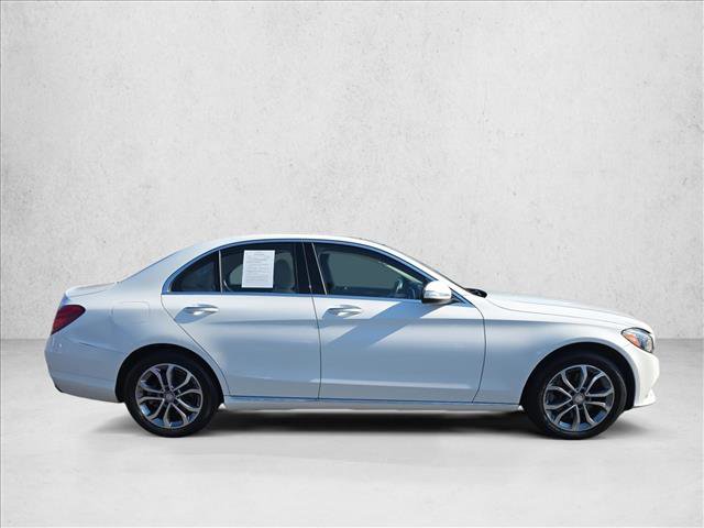 Used 2015 Mercedes-Benz C 300 4MATIC Sedan image 4