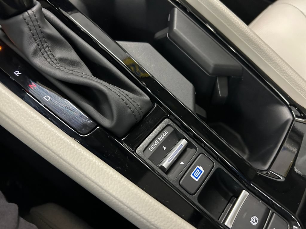 Used 2024 Honda Accord EX-L image 30
