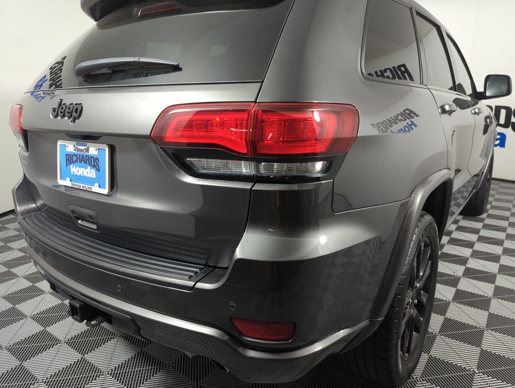 Used 2021 Jeep Grand Cherokee Laredo X RWD image 5