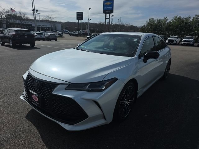 Used 2019 Toyota Avalon Touring w/ Carpet Mat Package FWD image 7