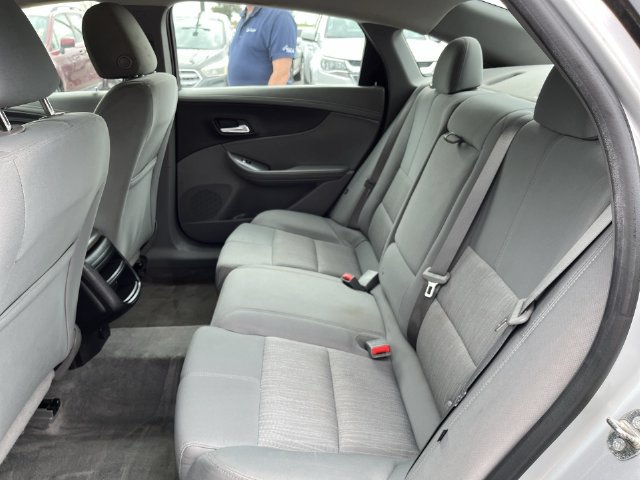 Used 2015 Chevrolet Impala LS FWD image 30