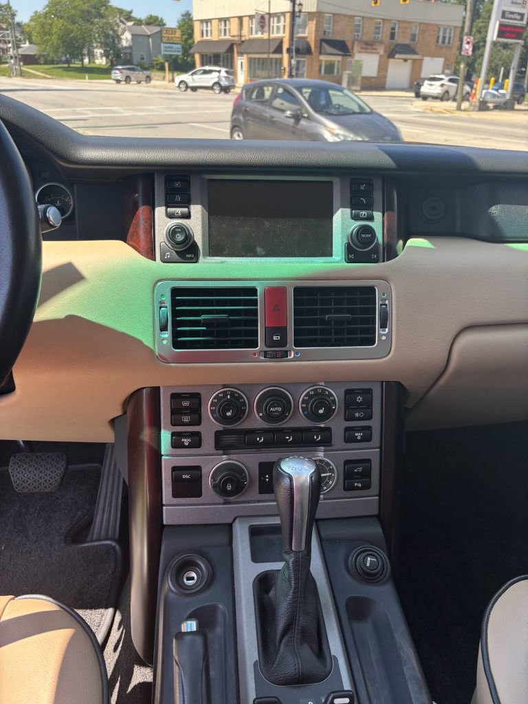 Used 2006 Land Rover Range Rover HSE image 10