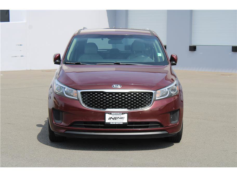 Used 2017 Kia Sedona LX w/ LX Essentials Premium Package FWD image 5