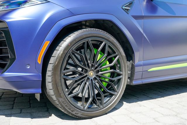 Used 2025 Lamborghini Urus SE image 41