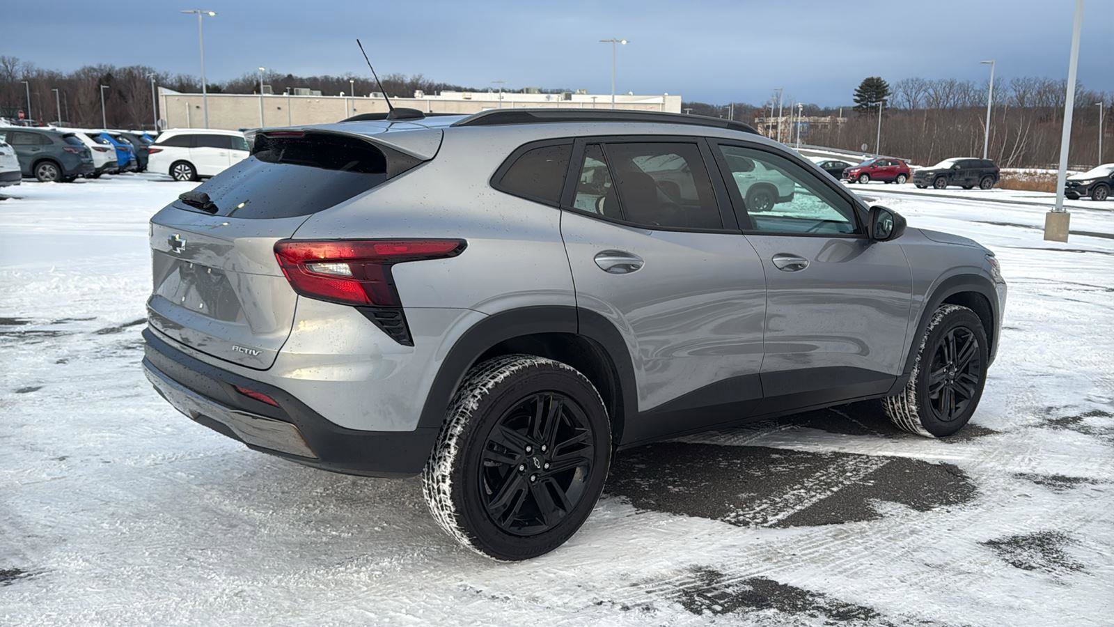 Used 2024 Chevrolet Trax ACTIV w/ Driver Confidence Package image 6