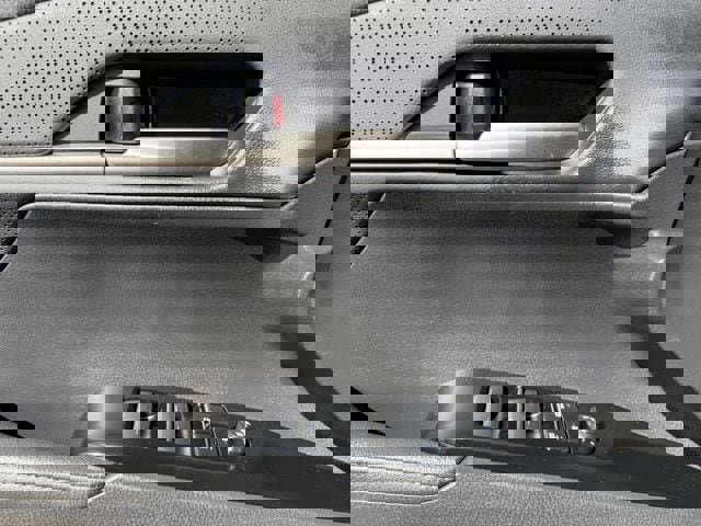 Used 2025 Toyota Camry XSE w/ Premium Package image 25