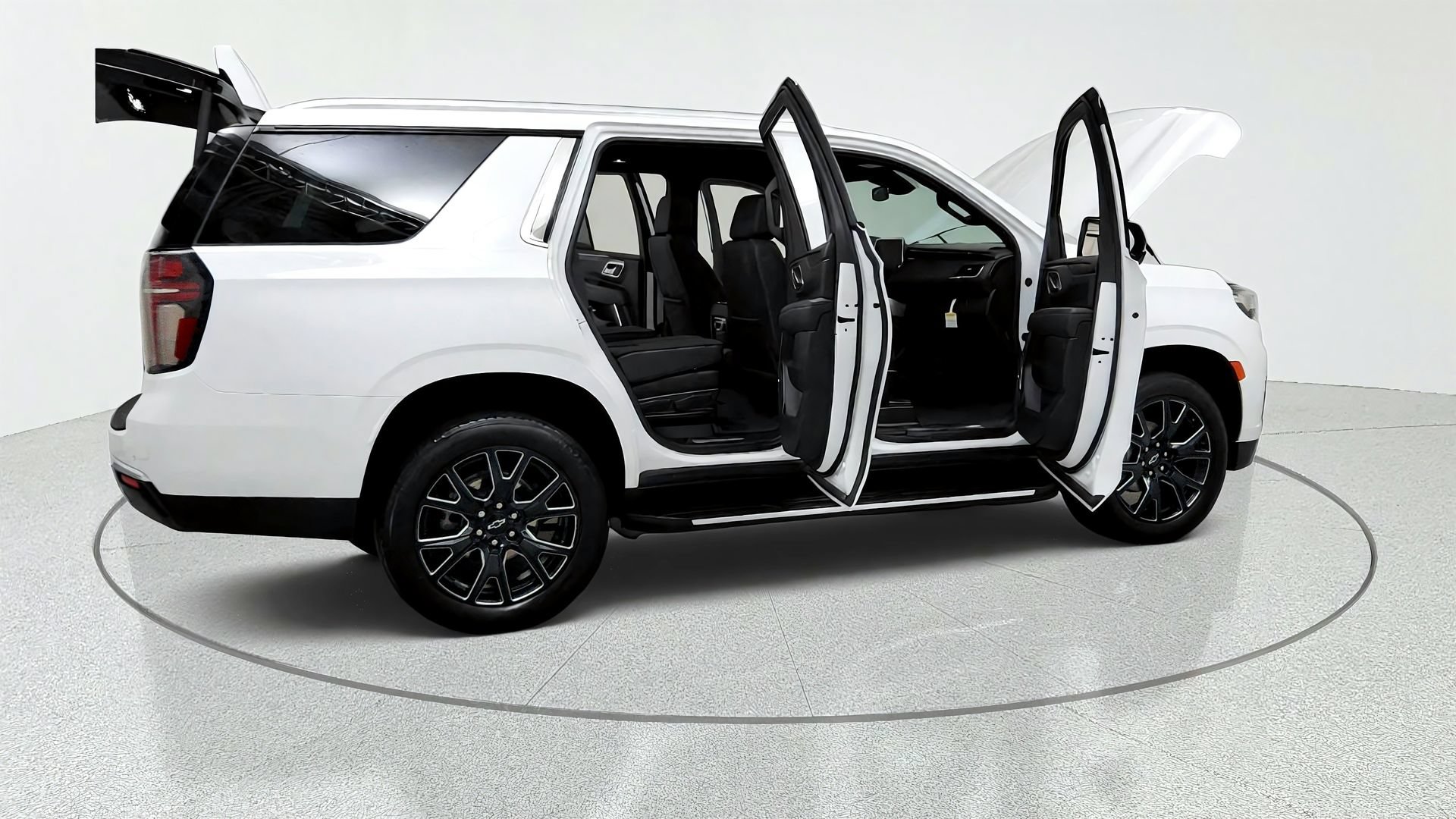 Certified 2023 Chevrolet Tahoe LT w/ LT Signature Plus Package AWD/4WD image 13