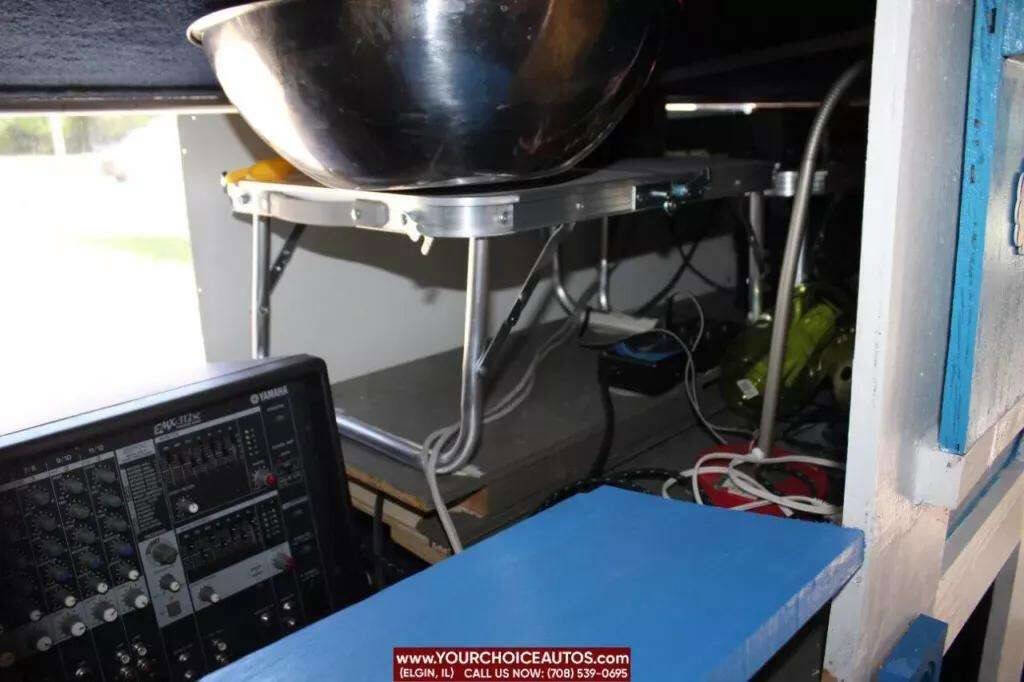 Used 2006 Ford E-450 and Econoline 450 image 37