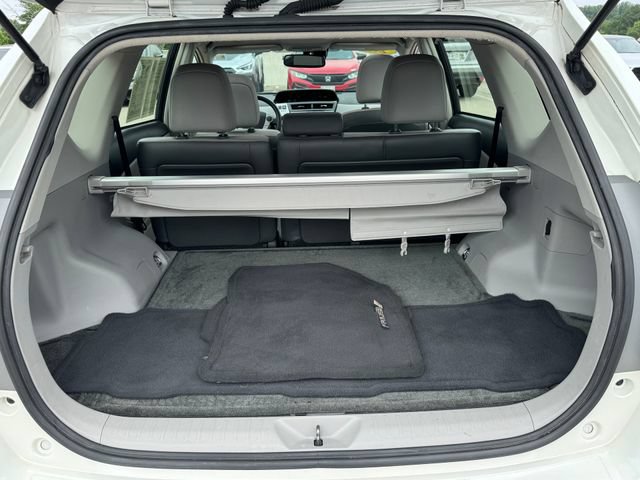 Used 2017 Toyota Prius V Five w/ Advanced Technology Package FWD image 12
