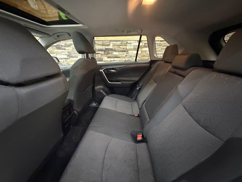 Used 2020 Toyota RAV4 XLE w/ Convenience Package image 27