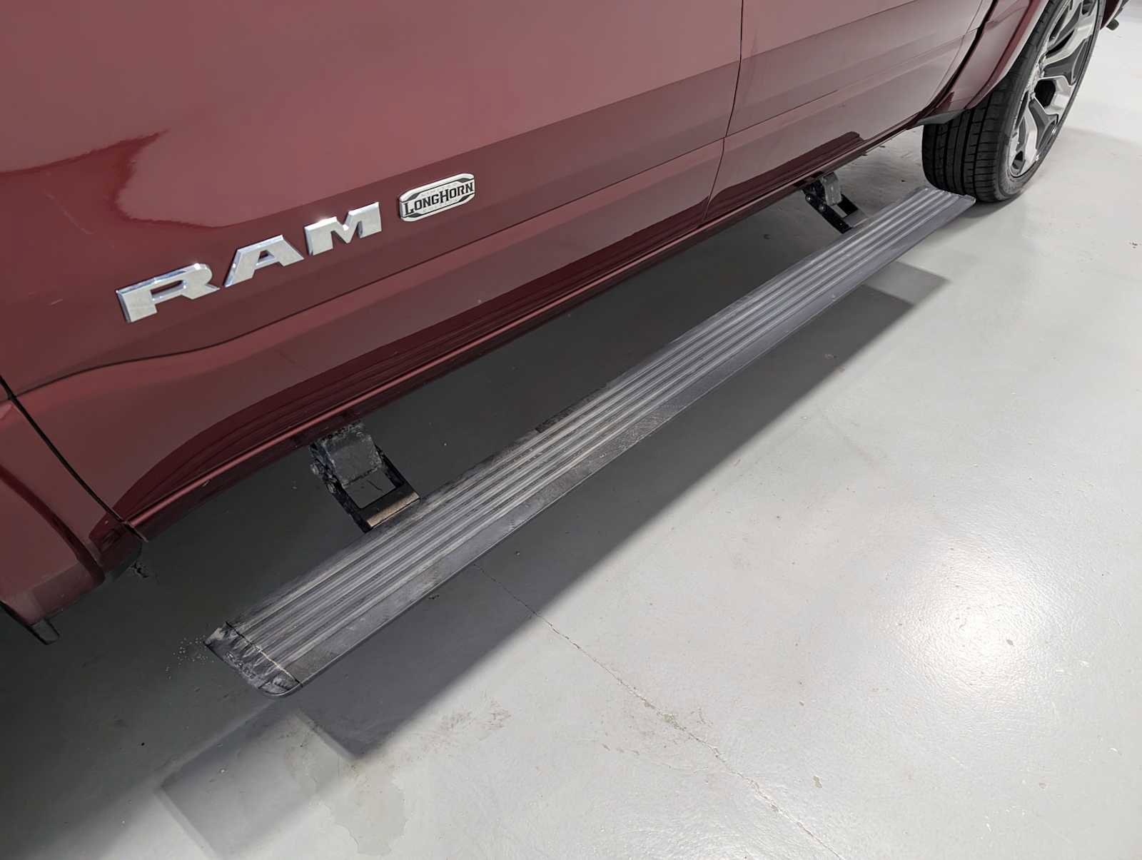 Used 2021 RAM 1500 Limited AWD/4WD image 12