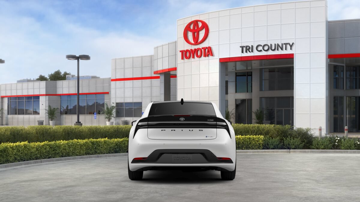 New 2026 Toyota Prius Plug-In Hybrid FWD image 8