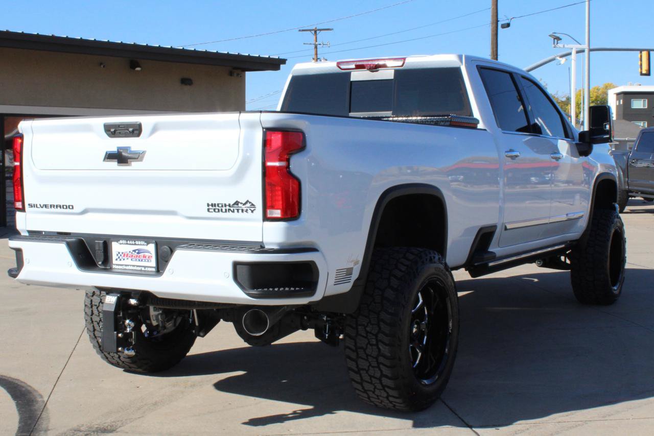 Used 2026 Chevrolet Silverado 3500 High Country w/ High Country Premium Package AWD/4WD image 22