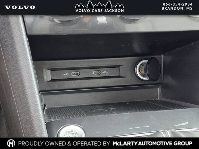 Used 2021 Volkswagen Tiguan SE w/ Panoramic Sunroof Package FWD image 22
