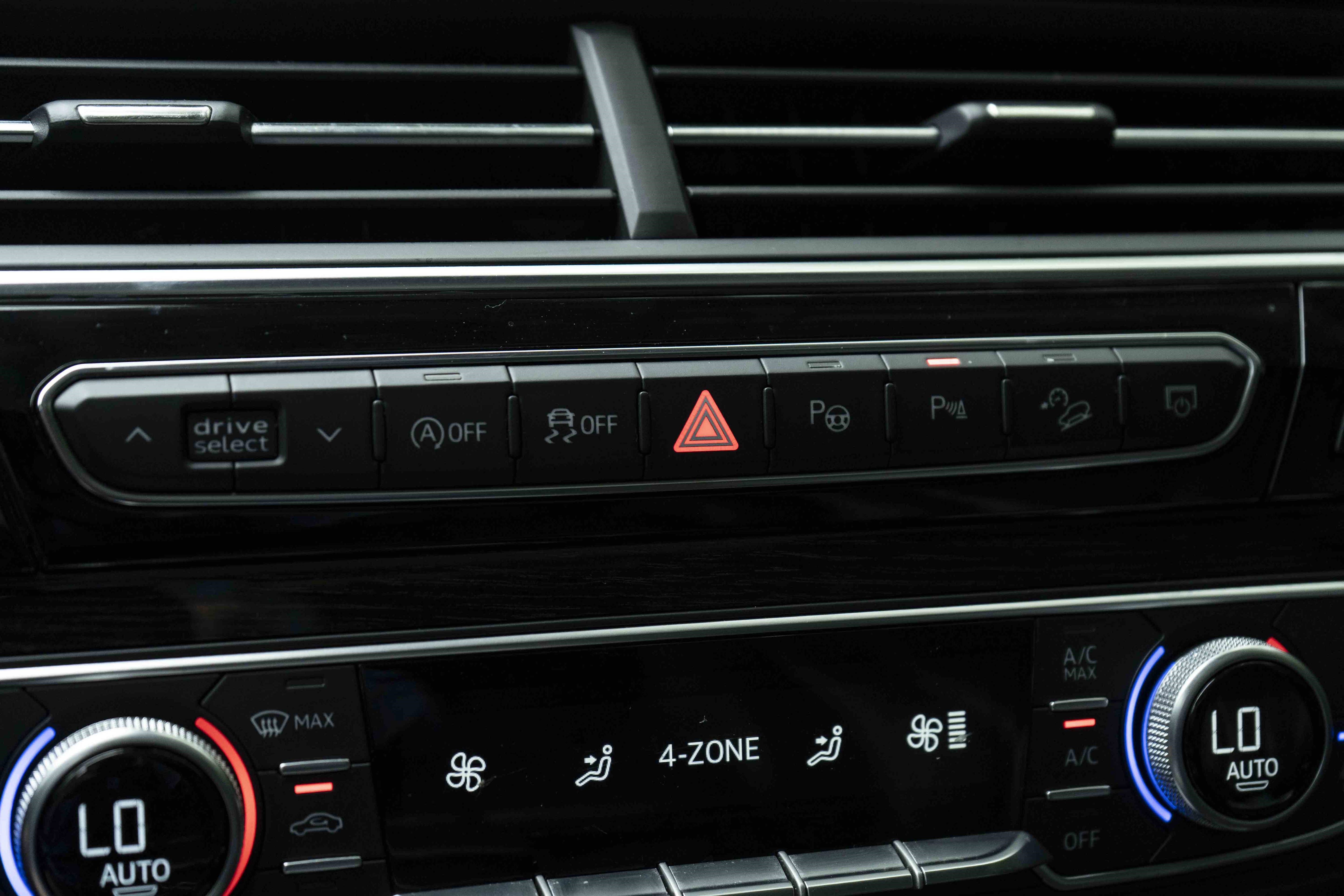 Used 2019 Audi Q7 3.0T Premium Plus AWD/4WD image 25