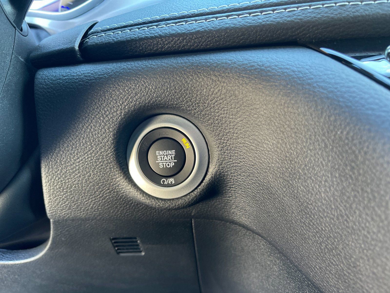 New 2026 Chrysler Pacifica Select image 25