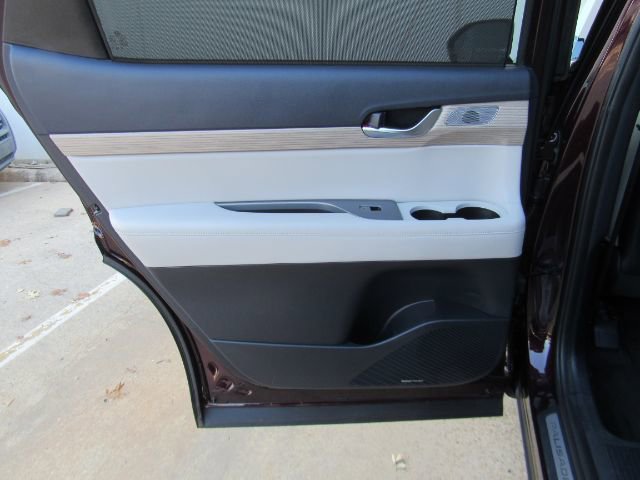 Used 2021 Hyundai Palisade Limited w/ Cargo Package image 20