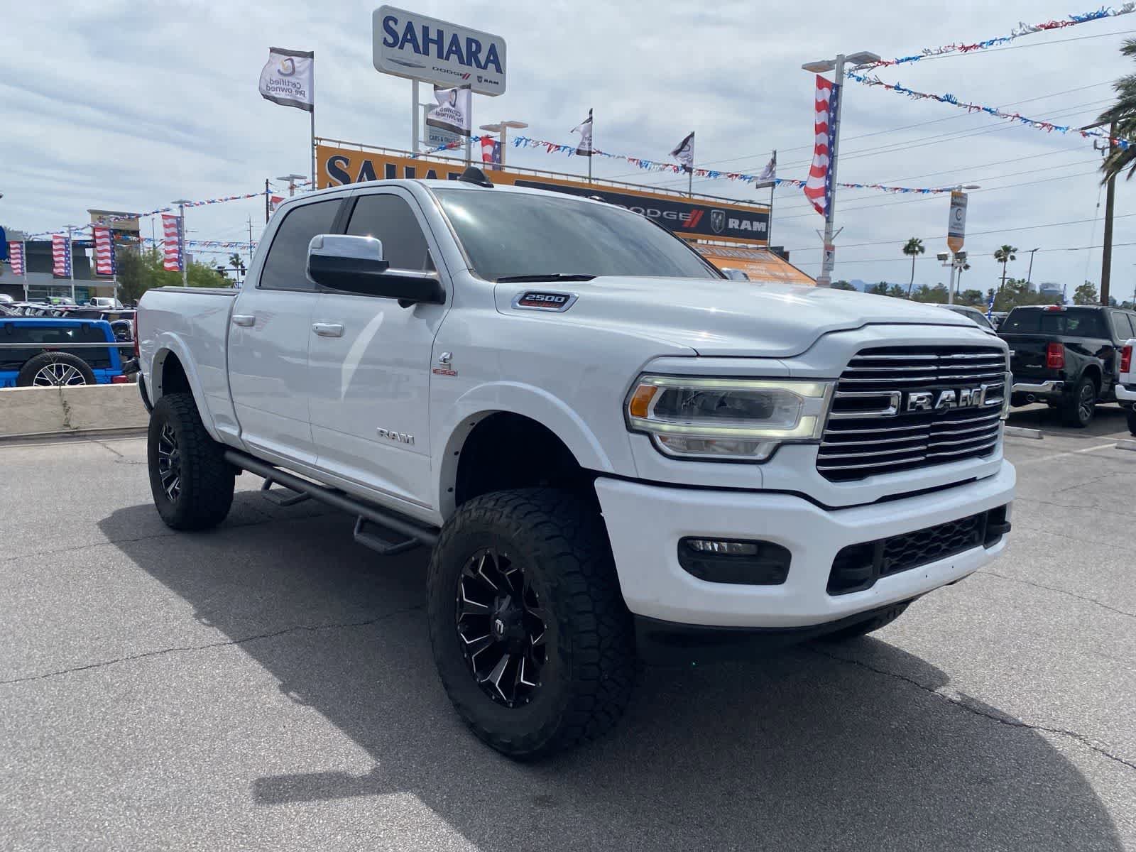 Used 2019 RAM 2500 Laramie AWD/4WD image 3