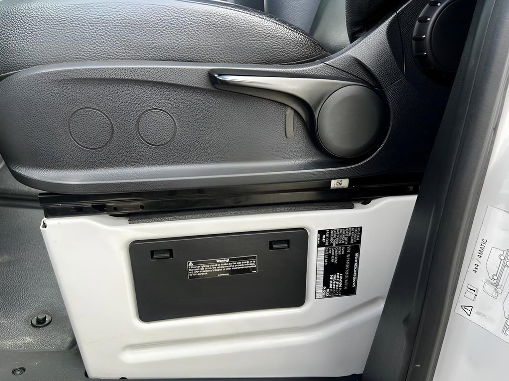Used 2022 Mercedes-Benz Sprinter 144 Cargo image 20