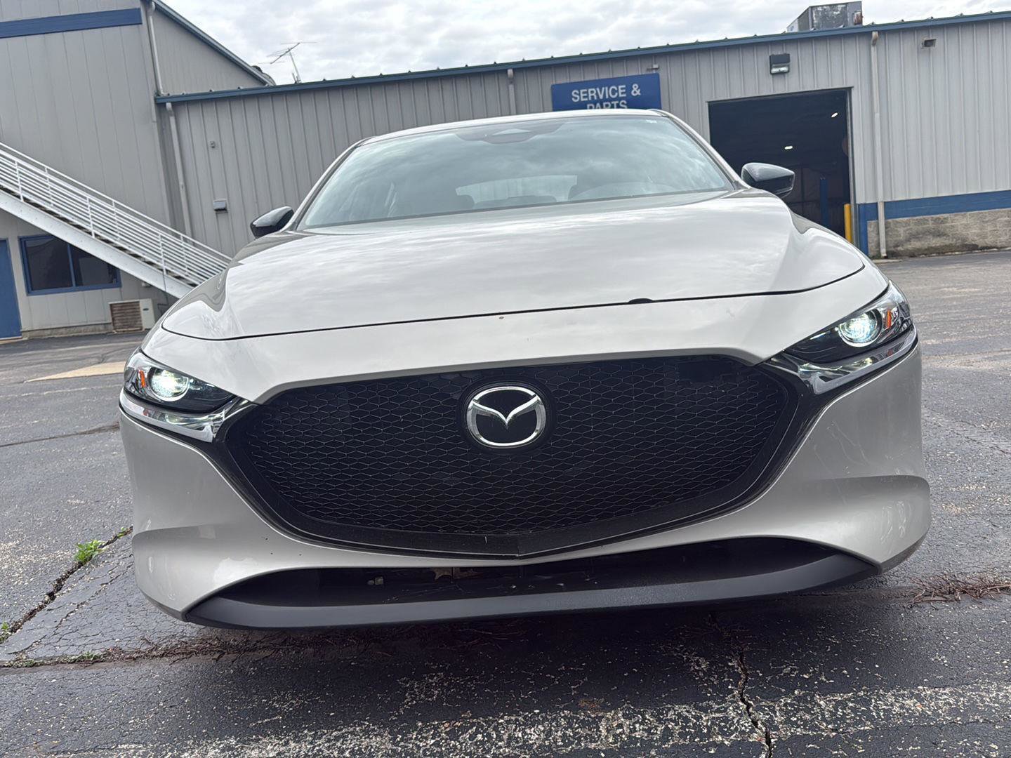 Used 2024 MAZDA MAZDA3 s FWD image 2