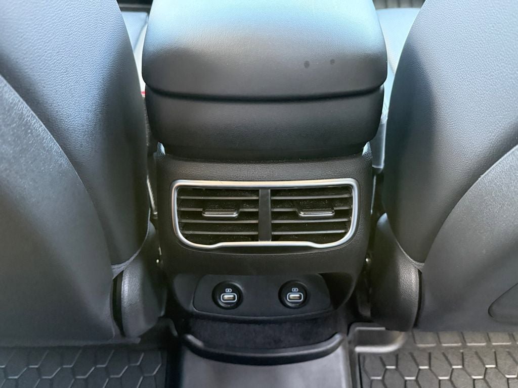 Used 2023 Hyundai Santa Fe SEL w/ Premium Package FWD image 14