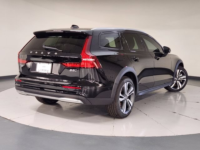 New 2026 Volvo V60 B5 Cross Country Plus w/ Protection Package Premier AWD/4WD image 2
