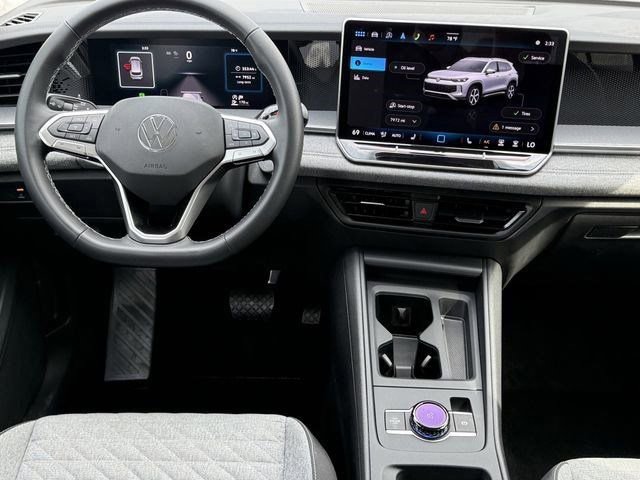 Used 2025 Volkswagen Tiguan S image 8