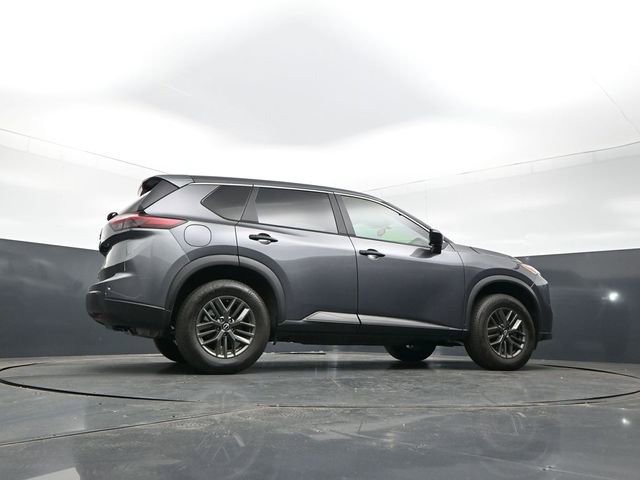 Used 2025 Nissan Rogue S FWD image 29