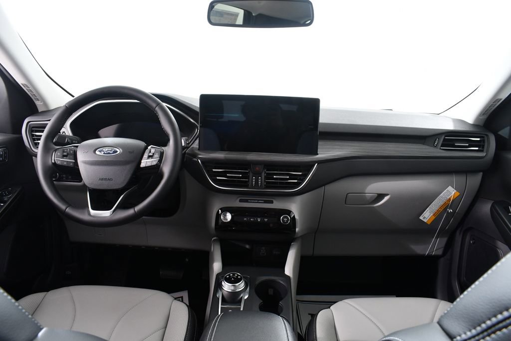 New 2025 Ford Escape SE w/ PHEV Premium Package FWD image 7